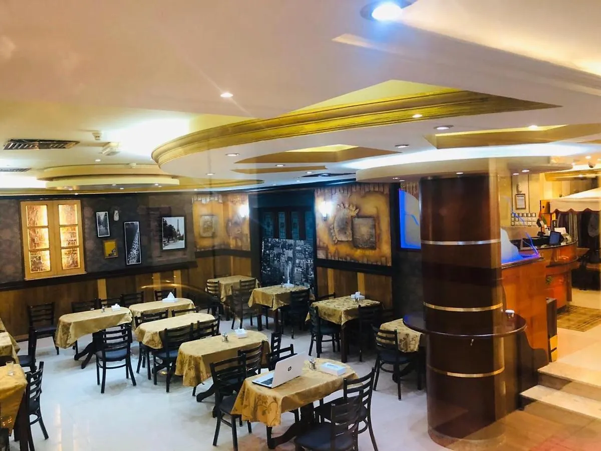 Oriental Corner Hotel